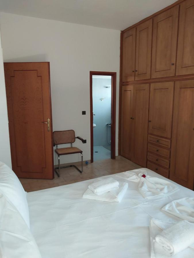 Passatempo Casa - 3 Bedroom Apartment Close To The Swimming Pool Gerani  Exterior photo