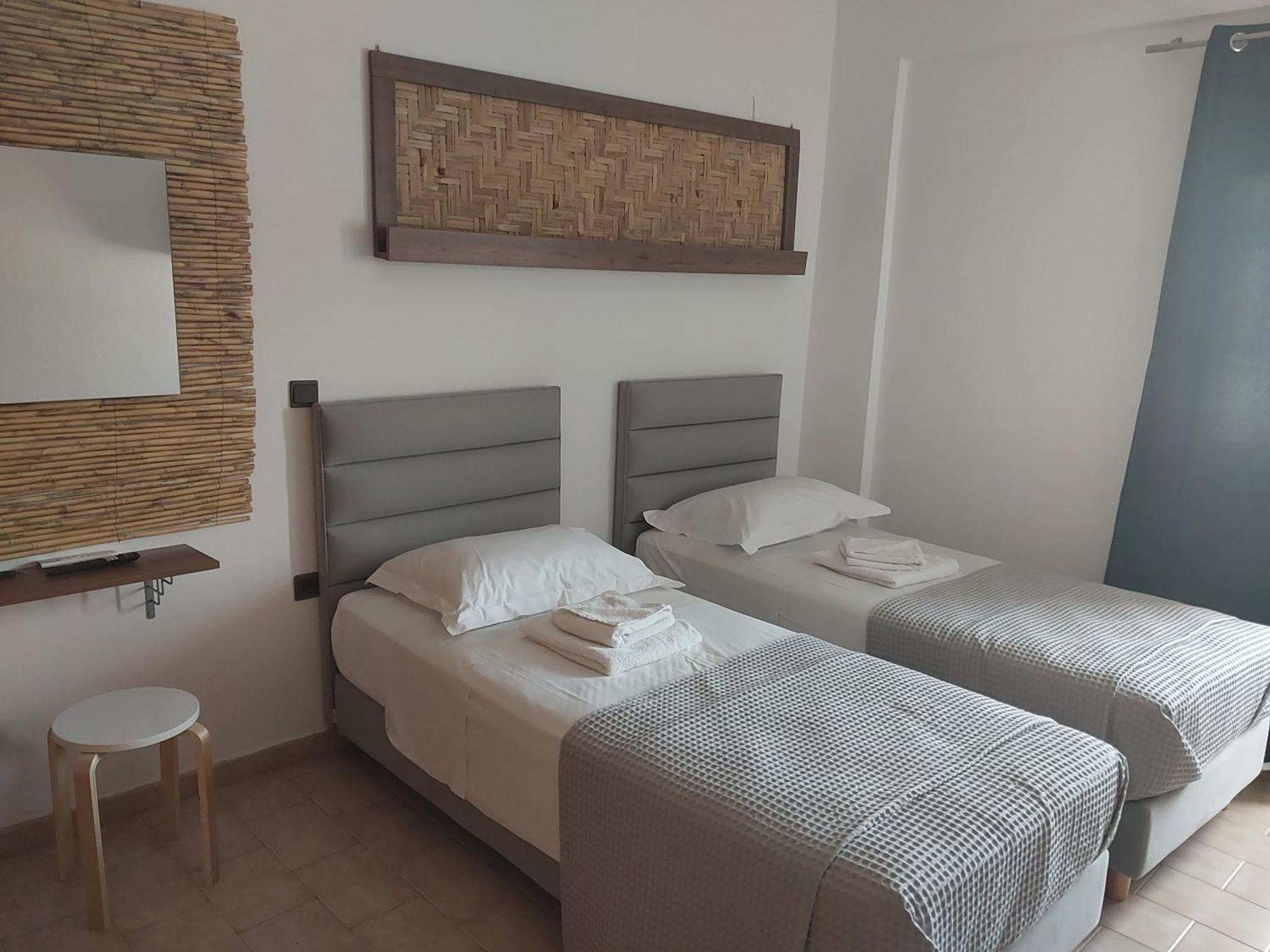 Passatempo Casa - 3 Bedroom Apartment Close To The Swimming Pool Gerani  Exterior photo